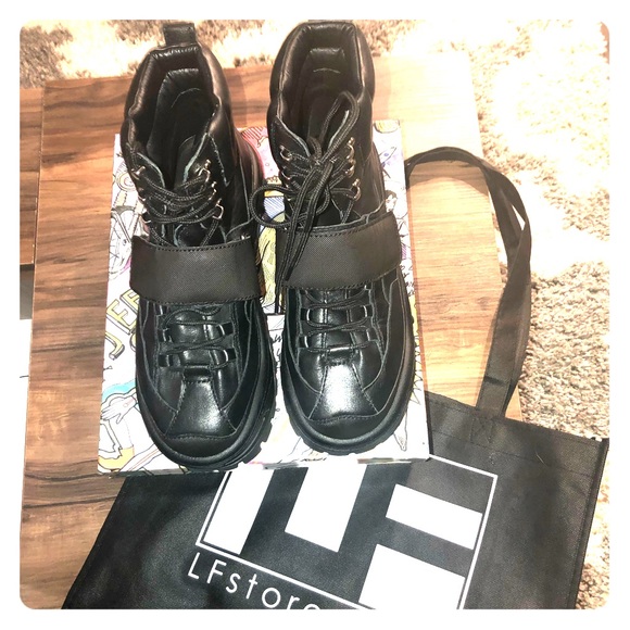 NEW! LF stores boots